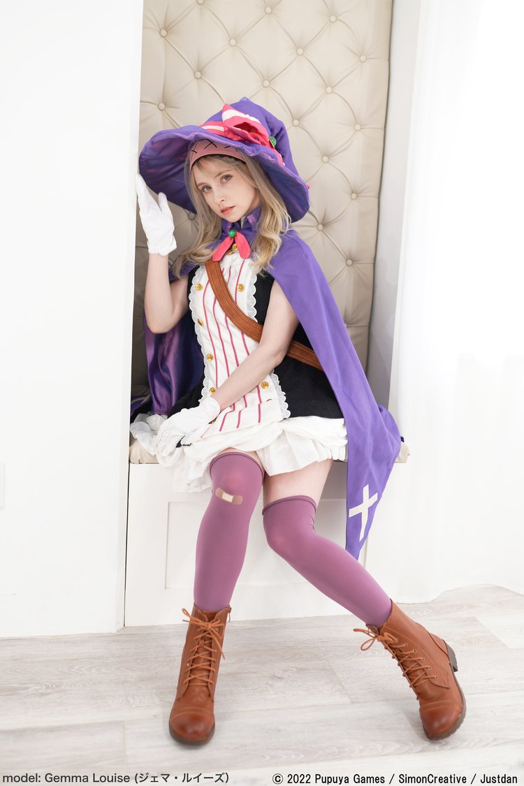 コスプレイヤーがノベタに扮する姿の写真。